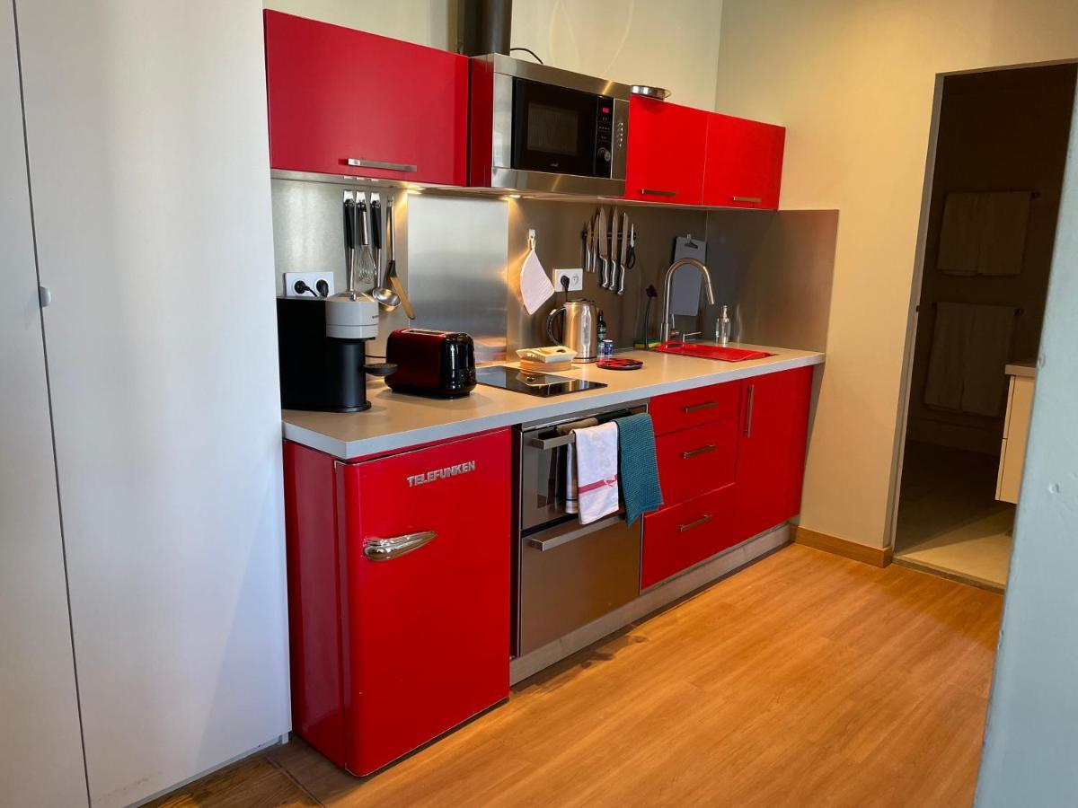Appartement Mignon Calme Douillet Ascenseur Clim Etage Eleve Proche Parking Et Toutes Commodites Au Coeur Du Toulon Historique Buitenkant foto