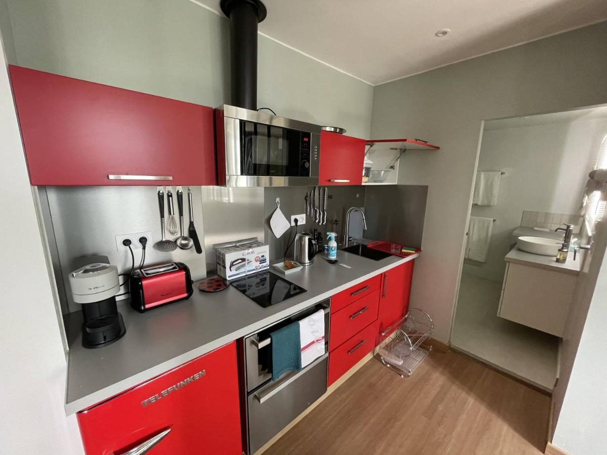 Appartement Mignon Calme Douillet Ascenseur Clim Etage Eleve Proche Parking Et Toutes Commodites Au Coeur Du Toulon Historique Buitenkant foto