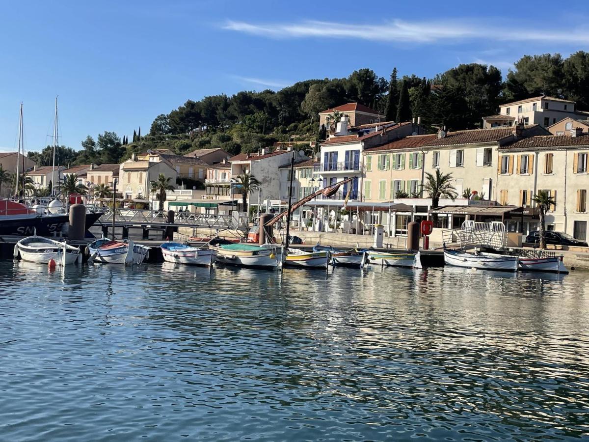 Appartement Mignon Calme Douillet Ascenseur Clim Etage Eleve Proche Parking Et Toutes Commodites Au Coeur Du Toulon Historique Buitenkant foto